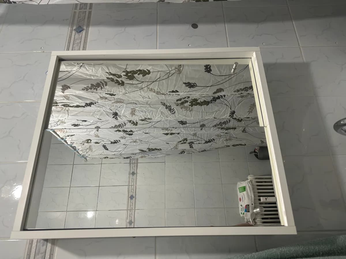 Spiegelschrank Ikea