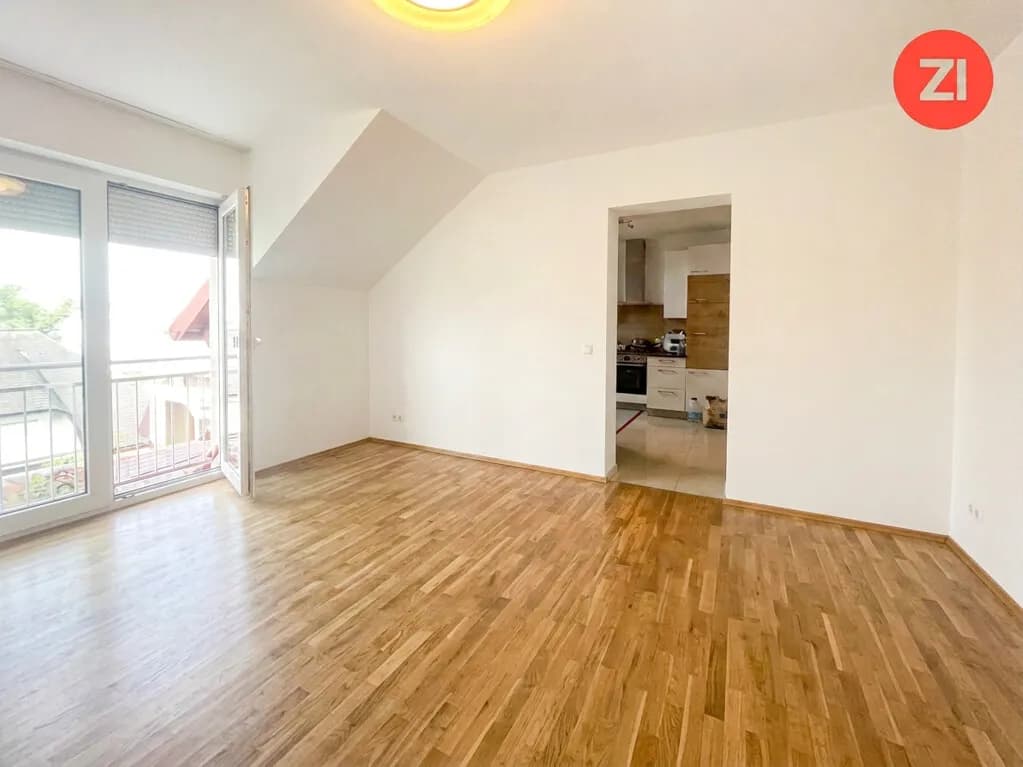 2,5-Zimmer Wohnung im Flötzerweg mit Außenstellplatz ab 01.08.2026 verfügbar !