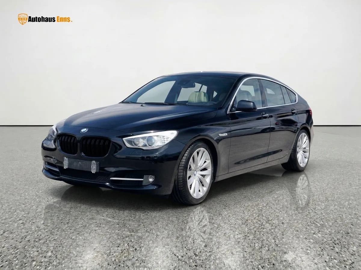 BMW Automatik / Navigation / Leder / Panoramadach / Einparkhilfe