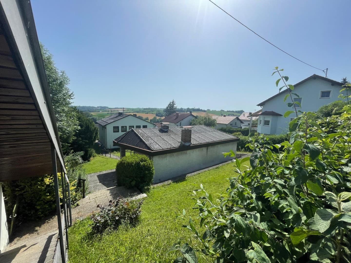 Grundstück mit kleinem Altbestand und Doppelhausprojekt ODER EINZELHAUS SOFORT VERFÜGBAR - Bild 1
