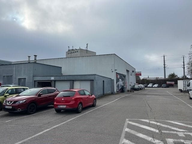 Lagerhalle mit idealer Verkehrsanbindung in Linz (Infra Center) auch Werkstättentauglich B WIDMUNG - Bild 1