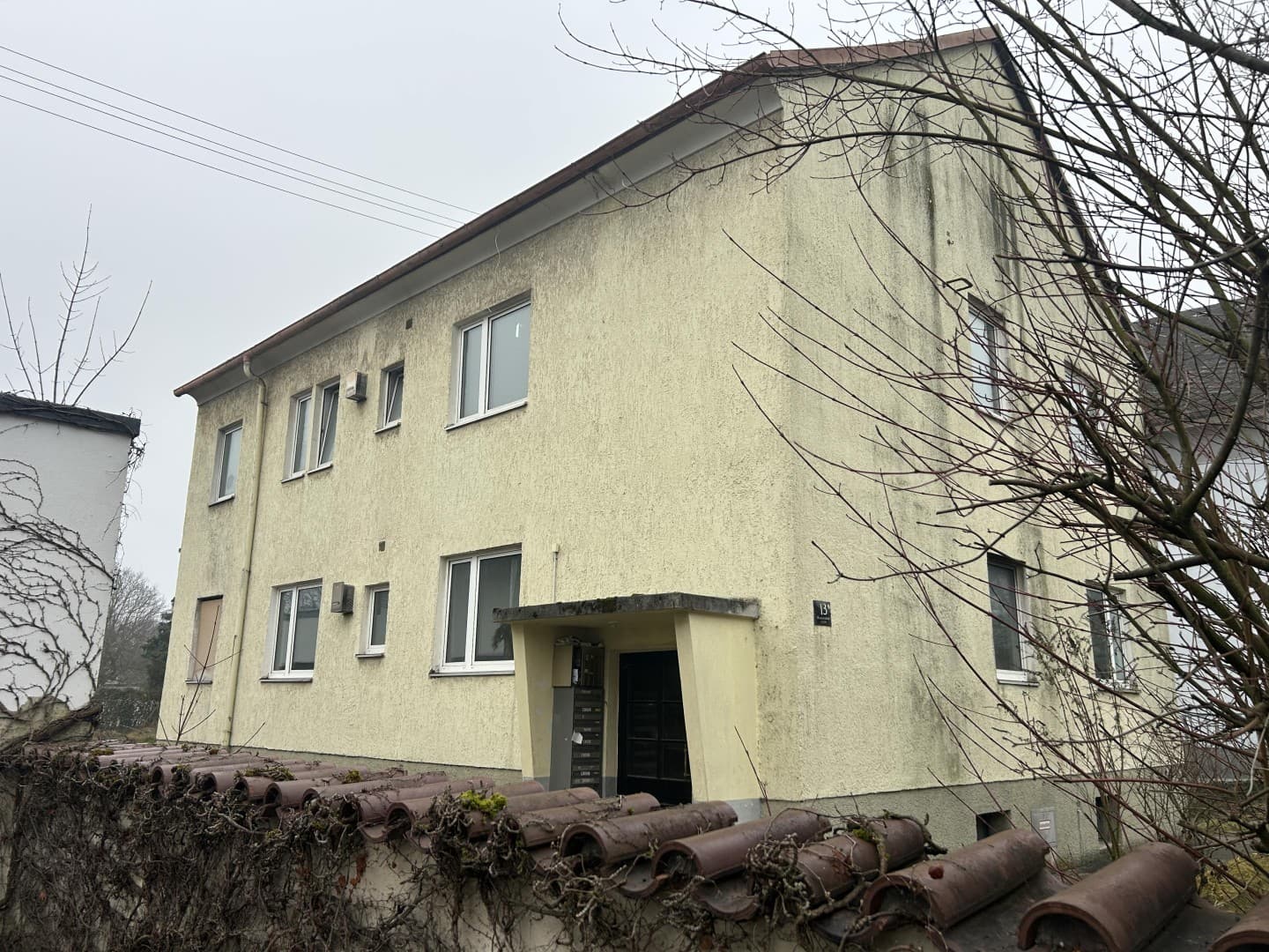 Baubewilligtes Projekt mit 8 Wohnungen mit Altbestand mit 560 m2 Wohnfläche und 83 m2 Außenflächen-gültige Baubewilligung - Bild 1
