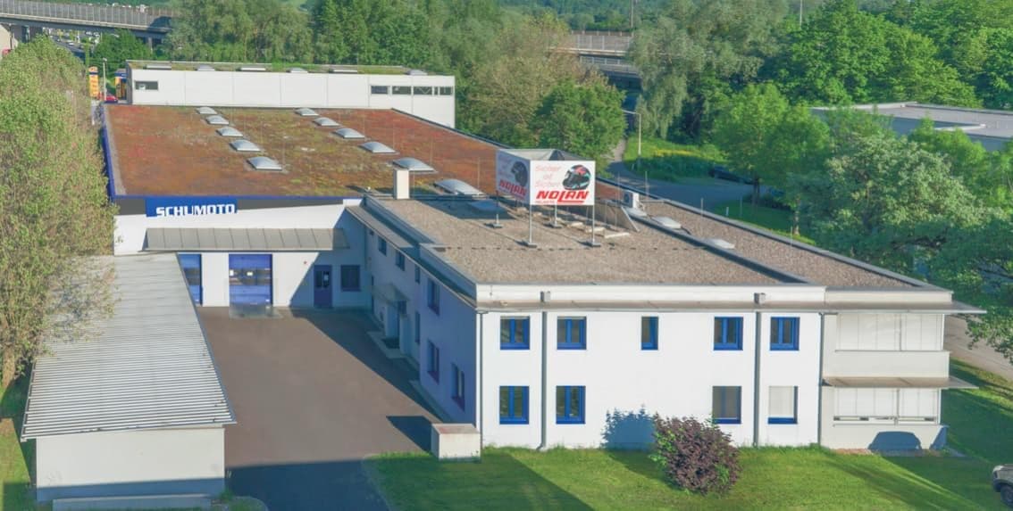 Halle 1920 m2 plus 360 m2 Büro mit toller Verkehrsanbindung mit Rampe SOFORT VERFÜGBAR - Bild 1