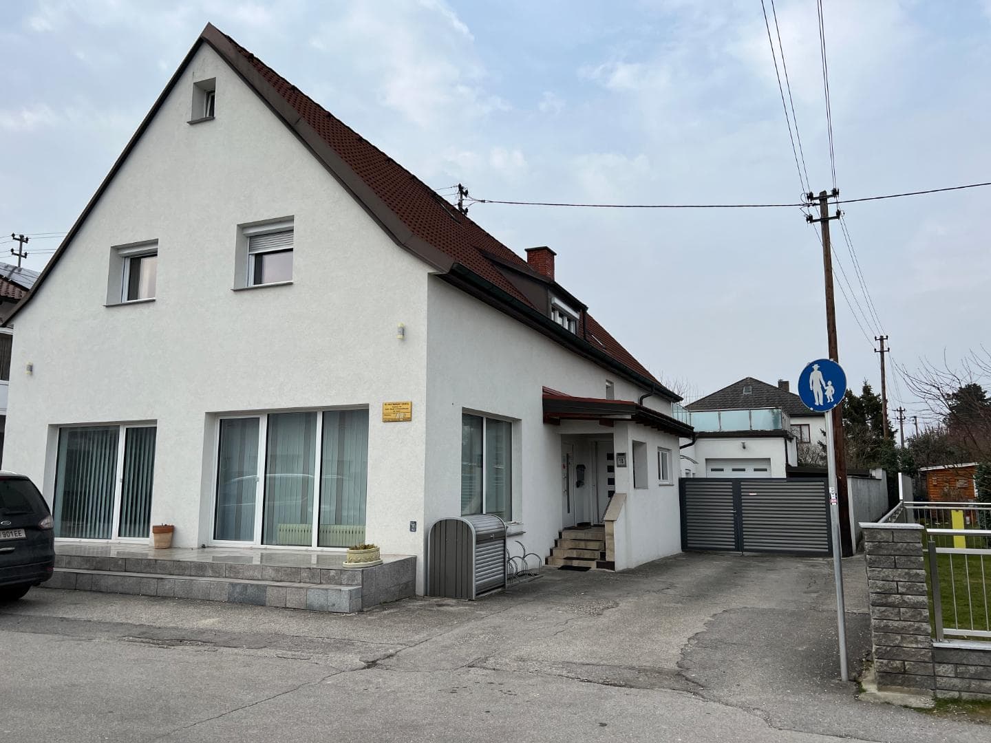 Tolle Gelegenheit! Möblierte große Wohnung Top 4