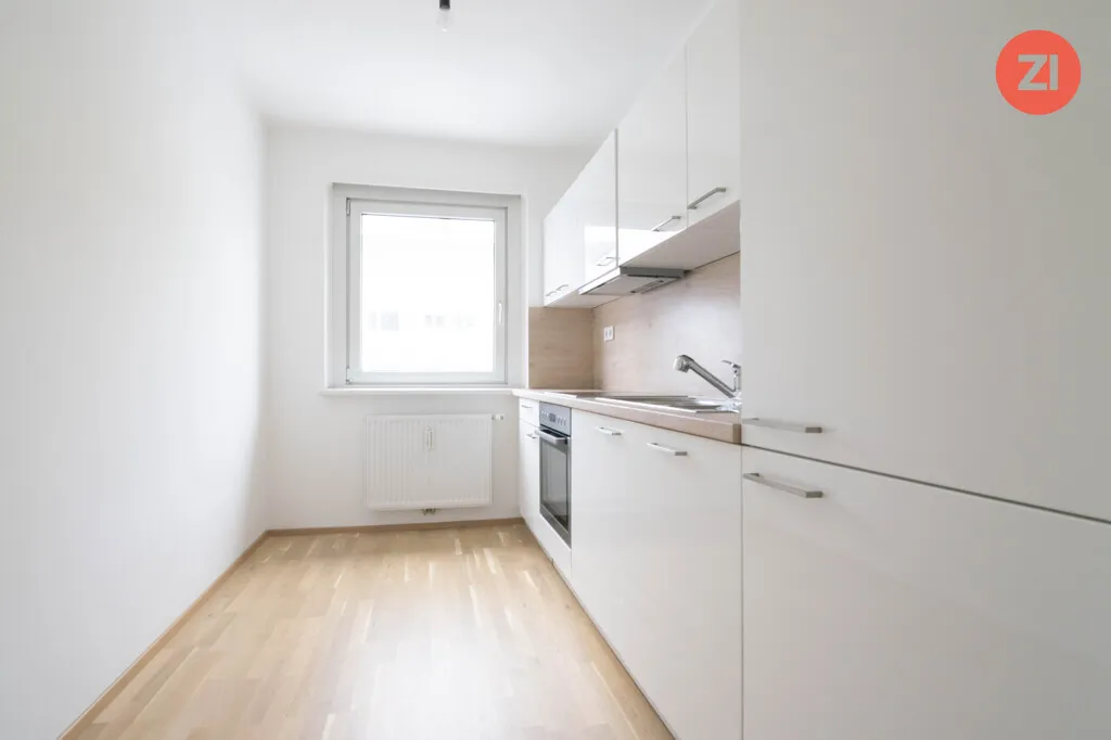 Helle 3- Zimmer Wohnung inkl. möblierter Küche