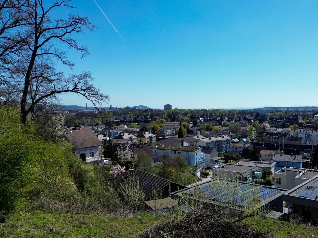 Einzigartige Hanglage. Atemberaubender Fernblick. Ihr zukünftiges Refugium in Leonding auf 2127 m²