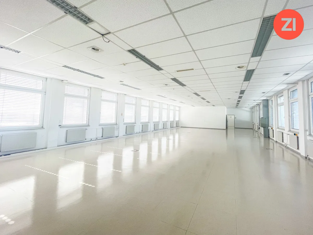 Leonding: Beeindruckende Büro - & Lagerflächen 
Betriebskantine . Fitnesscenter . Parkplätze