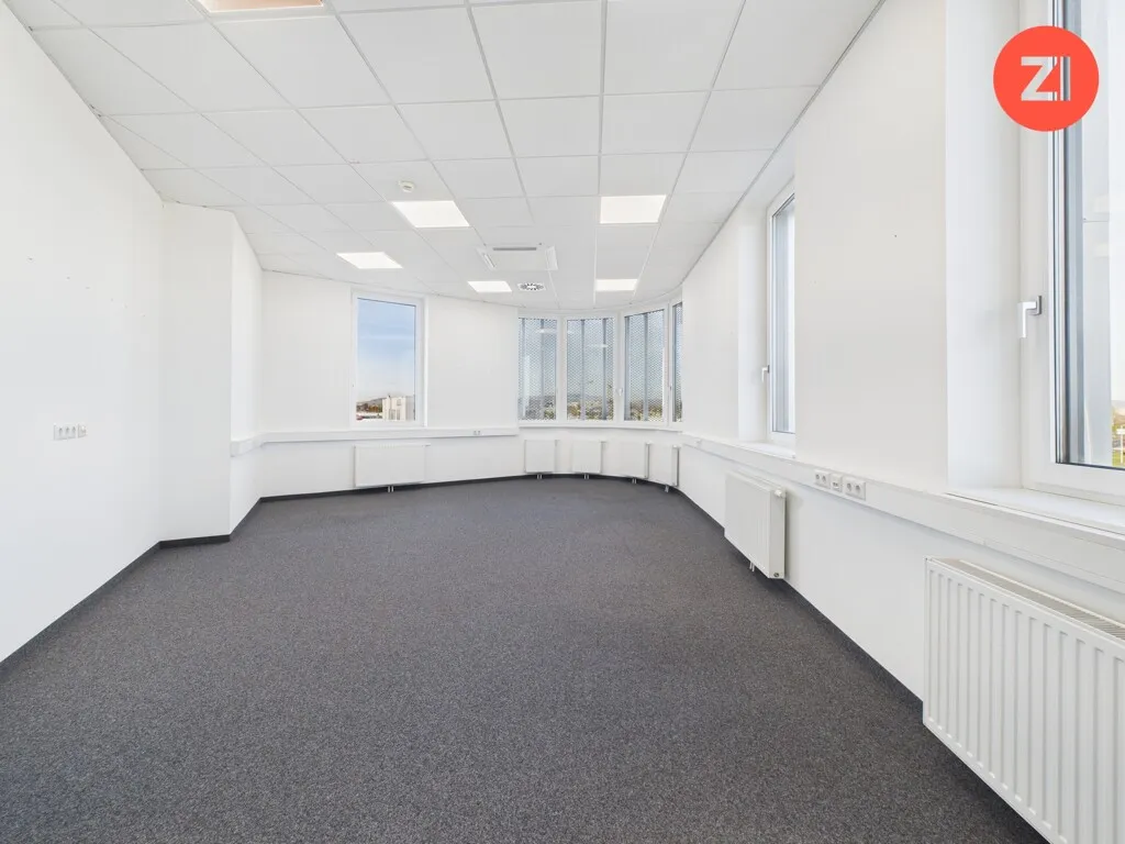 Moderne Bürofläche mit perfekter Infrastruktur nahe der PlusCity