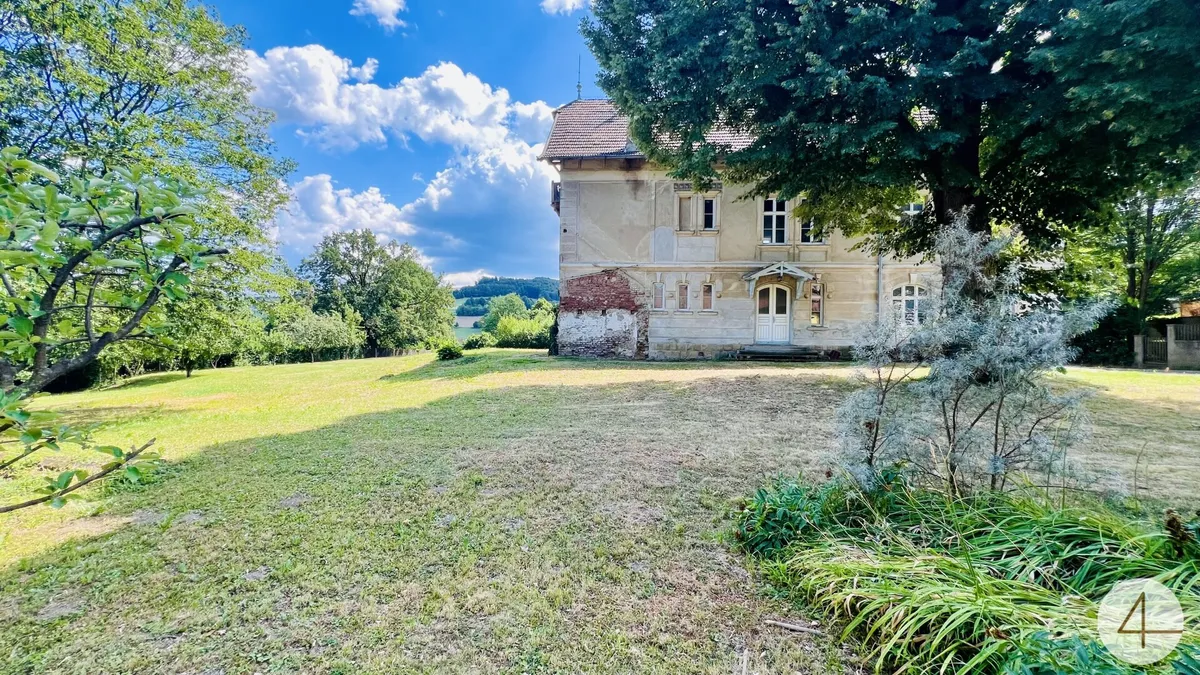 Historische Villa - großzügiges Grundstück - Familienidylle - Grünruhelage - Nähe Wien
