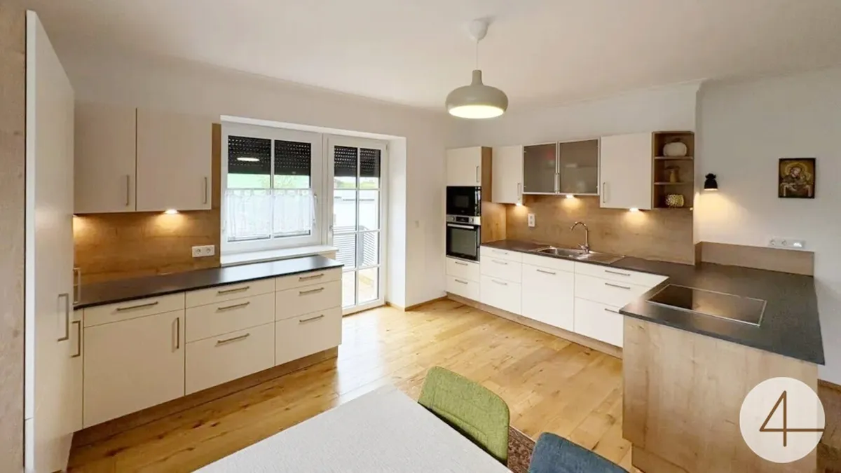 Großzügige Terrasse und Lift direkt in die Wohnung!